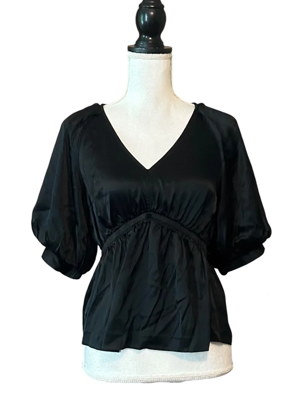 Madewell Shirred Puff-Sleeve Top in Satin Women’s‎ SZ Medium in True Black